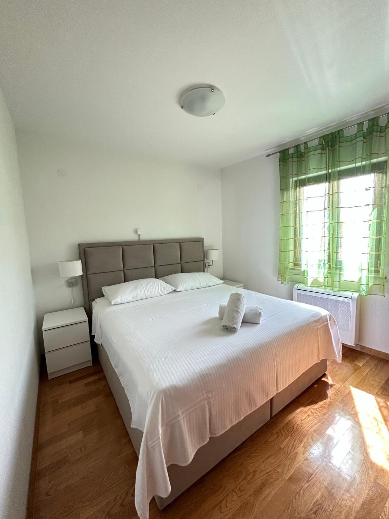 Apartments Vacanza Zadar Bagian luar foto