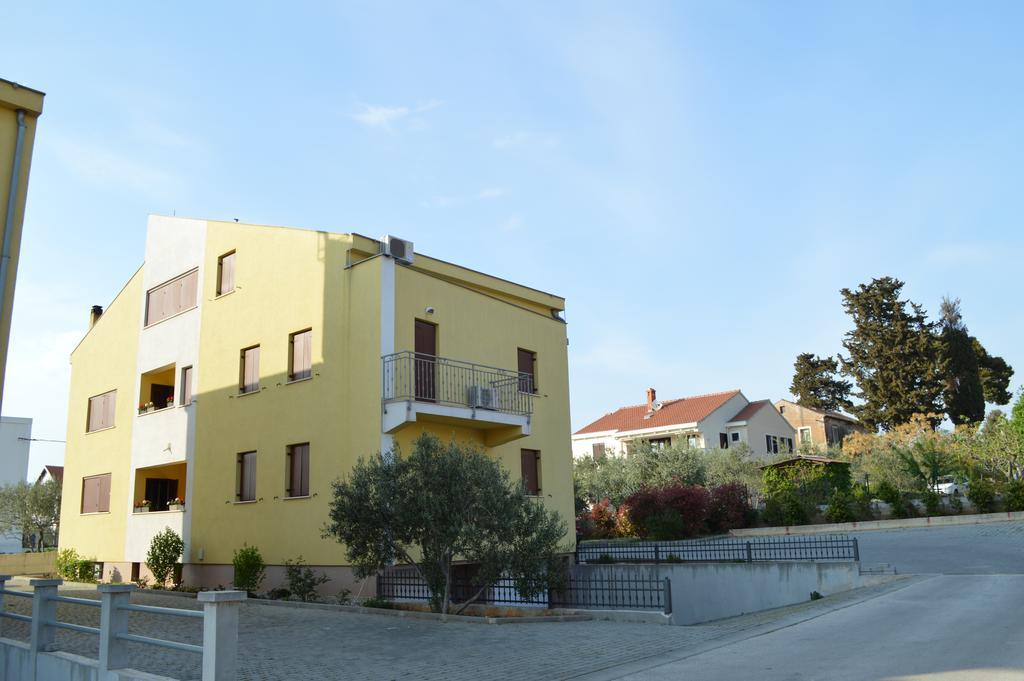 Apartments Vacanza Zadar Bagian luar foto